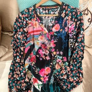 NWT Tolani Ardella Top Blouse